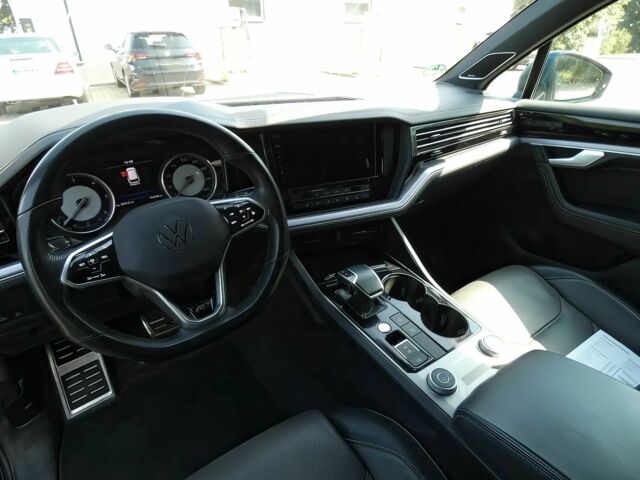 Синий Фольксваген Туарег, объемом двигателя 3 л и пробегом 12 тыс. км за 42500 $, фото 9 на Automoto.ua