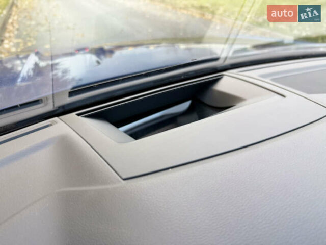 Синий Фольксваген Туарег, объемом двигателя 2.97 л и пробегом 46 тыс. км за 61900 $, фото 10 на Automoto.ua