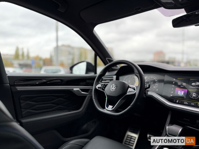 Синий Фольксваген Туарег, объемом двигателя 3 л и пробегом 83 тыс. км за 60900 $, фото 18 на Automoto.ua