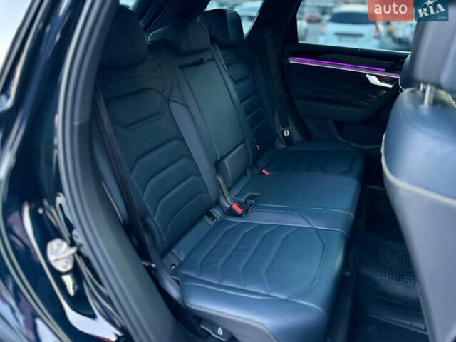 Синий Фольксваген Туарег, объемом двигателя 3 л и пробегом 74 тыс. км за 68700 $, фото 53 на Automoto.ua