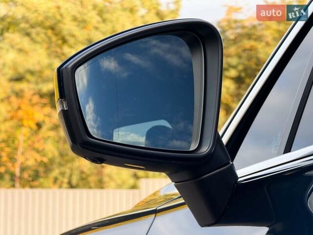 Синий Фольксваген Туарег, объемом двигателя 3 л и пробегом 51 тыс. км за 59999 $, фото 22 на Automoto.ua