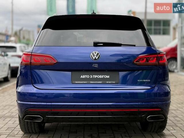 Синій Фольксваген Туарег, об'ємом двигуна 3 л та пробігом 83 тис. км за 54499 $, фото 4 на Automoto.ua