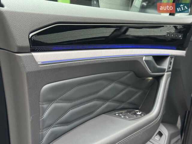 Синий Фольксваген Туарег, объемом двигателя 3 л и пробегом 74 тыс. км за 62700 $, фото 14 на Automoto.ua