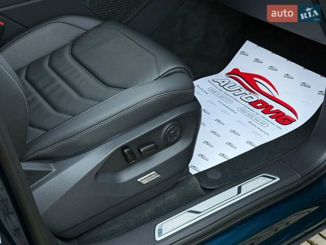 Синий Фольксваген Туарег, объемом двигателя 3 л и пробегом 51 тыс. км за 59999 $, фото 86 на Automoto.ua