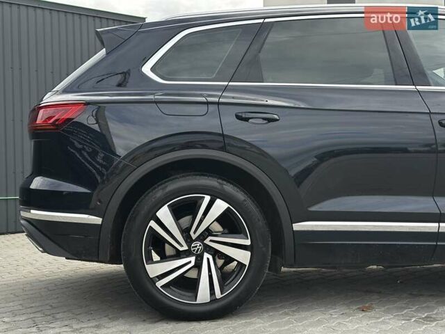 Синий Фольксваген Туарег, объемом двигателя 2.97 л и пробегом 170 тыс. км за 49999 $, фото 12 на Automoto.ua
