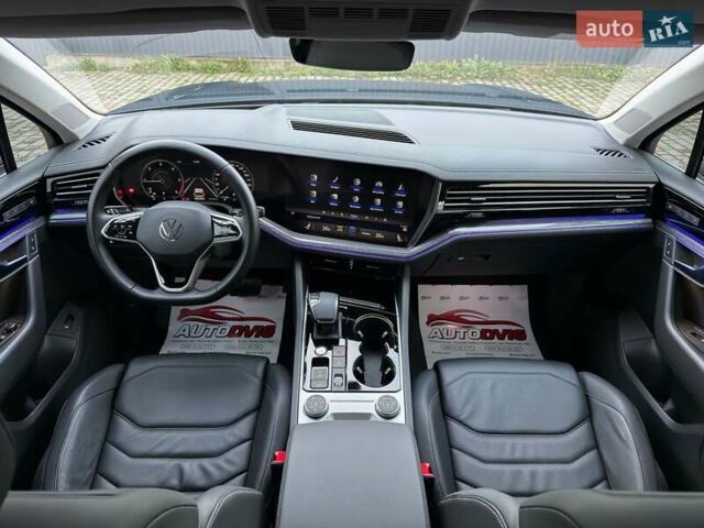 Синий Фольксваген Туарег, объемом двигателя 3 л и пробегом 51 тыс. км за 59999 $, фото 79 на Automoto.ua