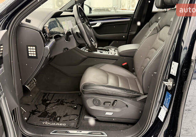 Синий Фольксваген Туарег, объемом двигателя 2.97 л и пробегом 163 тыс. км за 55000 $, фото 27 на Automoto.ua