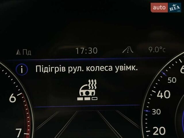 Синій Фольксваген Туарег, об'ємом двигуна 3 л та пробігом 72 тис. км за 58900 $, фото 107 на Automoto.ua