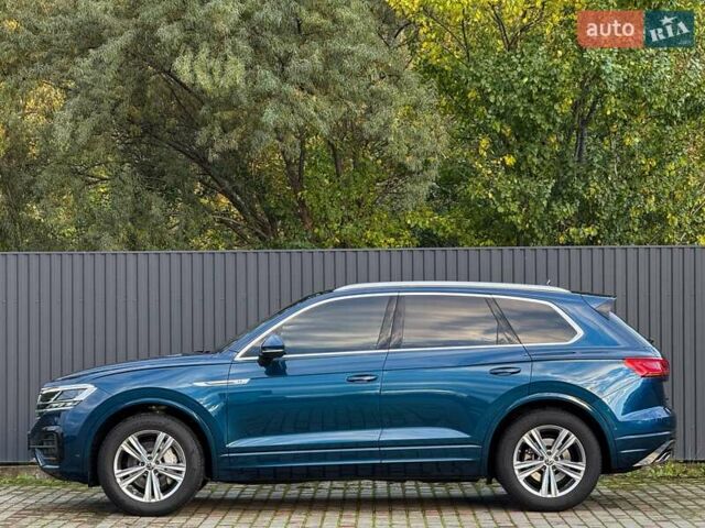 Синий Фольксваген Туарег, объемом двигателя 3 л и пробегом 51 тыс. км за 59999 $, фото 6 на Automoto.ua