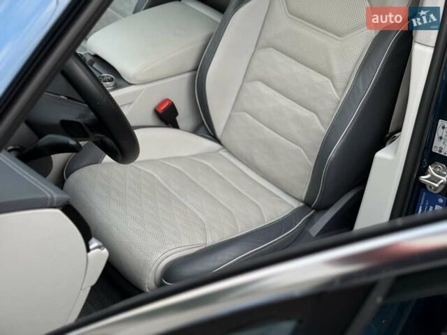 Синій Фольксваген Туарег, об'ємом двигуна 2.97 л та пробігом 145 тис. км за 54800 $, фото 19 на Automoto.ua