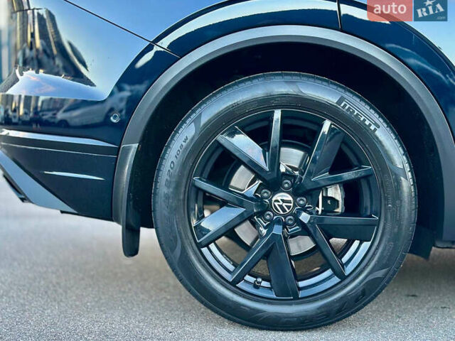 Синий Фольксваген Туарег, объемом двигателя 3 л и пробегом 74 тыс. км за 68700 $, фото 19 на Automoto.ua