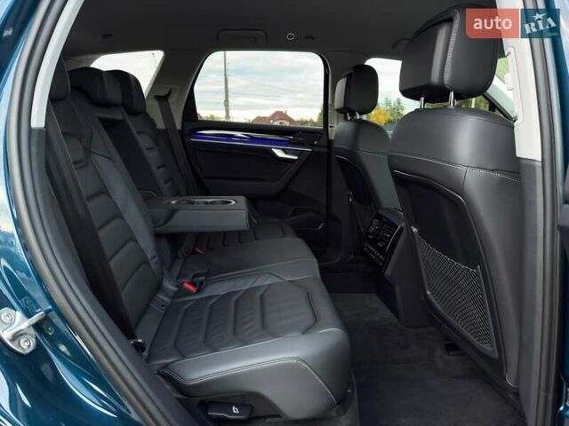 Синий Фольксваген Туарег, объемом двигателя 3 л и пробегом 51 тыс. км за 59999 $, фото 75 на Automoto.ua