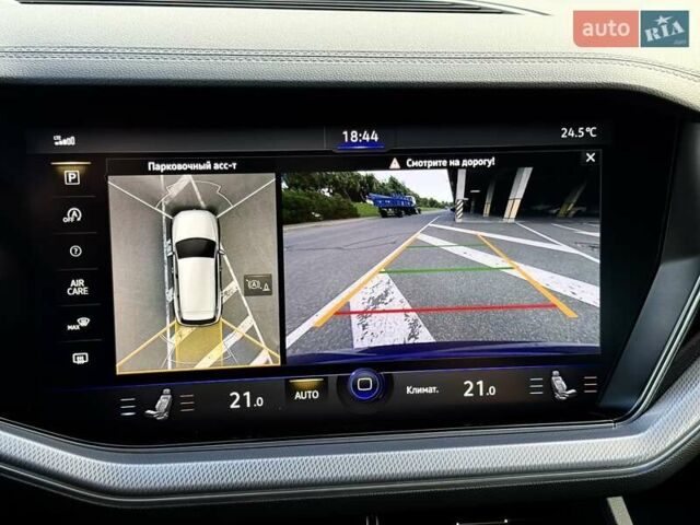 Синий Фольксваген Туарег, объемом двигателя 3 л и пробегом 79 тыс. км за 62500 $, фото 70 на Automoto.ua