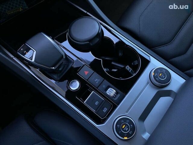 Синий Фольксваген Туарег, объемом двигателя 3 л и пробегом 55 тыс. км за 64900 $, фото 24 на Automoto.ua