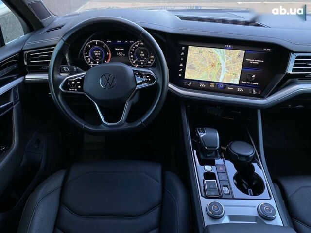 Синий Фольксваген Туарег, объемом двигателя 3 л и пробегом 55 тыс. км за 64900 $, фото 12 на Automoto.ua