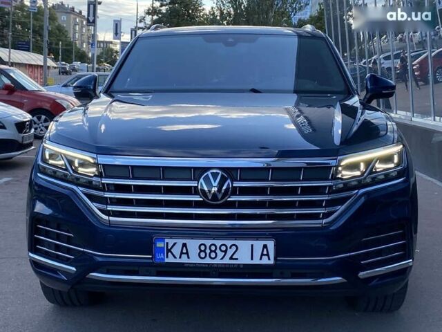 Синий Фольксваген Туарег, объемом двигателя 3 л и пробегом 55 тыс. км за 64900 $, фото 2 на Automoto.ua