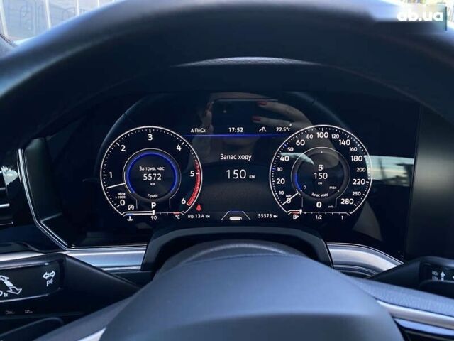 Синий Фольксваген Туарег, объемом двигателя 3 л и пробегом 55 тыс. км за 64900 $, фото 22 на Automoto.ua