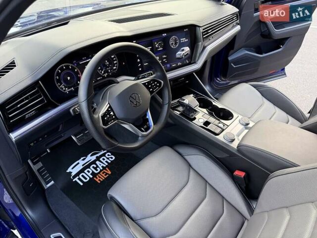 Синий Фольксваген Туарег, объемом двигателя 3 л и пробегом 79 тыс. км за 62500 $, фото 26 на Automoto.ua