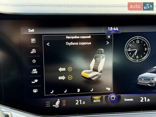 Синий Фольксваген Туарег, объемом двигателя 3 л и пробегом 79 тыс. км за 62500 $, фото 69 на Automoto.ua