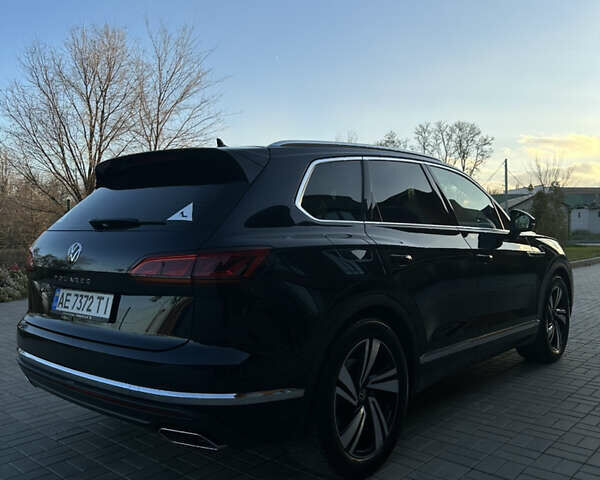 Синий Фольксваген Туарег, объемом двигателя 2.97 л и пробегом 49 тыс. км за 65999 $, фото 4 на Automoto.ua