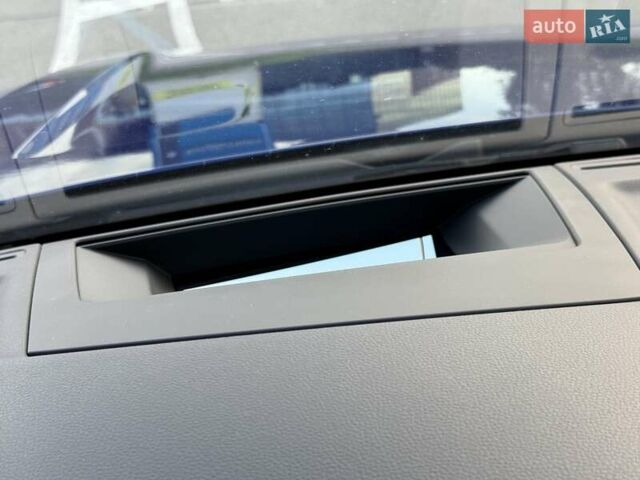 Синий Фольксваген Туарег, объемом двигателя 3 л и пробегом 79 тыс. км за 62500 $, фото 57 на Automoto.ua