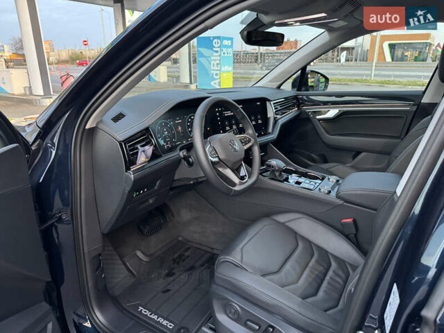 Синій Фольксваген Туарег, об'ємом двигуна 3 л та пробігом 6 тис. км за 69999 $, фото 34 на Automoto.ua