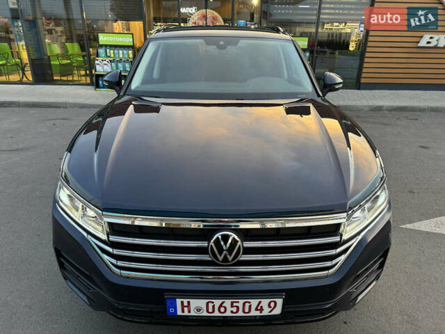Синій Фольксваген Туарег, об'ємом двигуна 3 л та пробігом 6 тис. км за 69999 $, фото 22 на Automoto.ua
