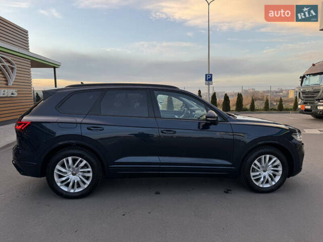 Синій Фольксваген Туарег, об'ємом двигуна 3 л та пробігом 6 тис. км за 69999 $, фото 21 на Automoto.ua