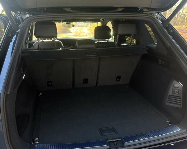 Синій Фольксваген Туарег, об'ємом двигуна 2.97 л та пробігом 3 тис. км за 91000 $, фото 10 на Automoto.ua