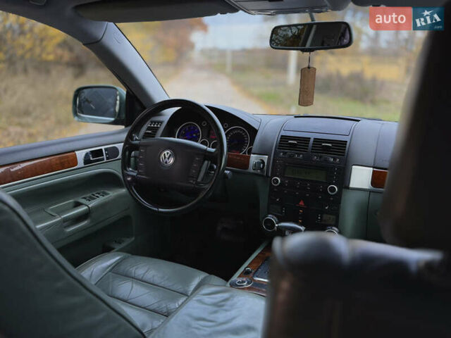 Зеленый Фольксваген Туарег, объемом двигателя 3.19 л и пробегом 259 тыс. км за 7999 $, фото 10 на Automoto.ua