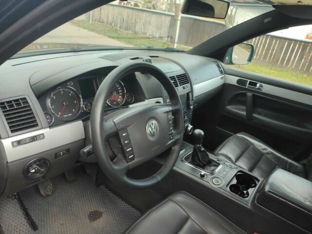 Зеленый Фольксваген Туарег, объемом двигателя 2.5 л и пробегом 322 тыс. км за 7200 $, фото 8 на Automoto.ua