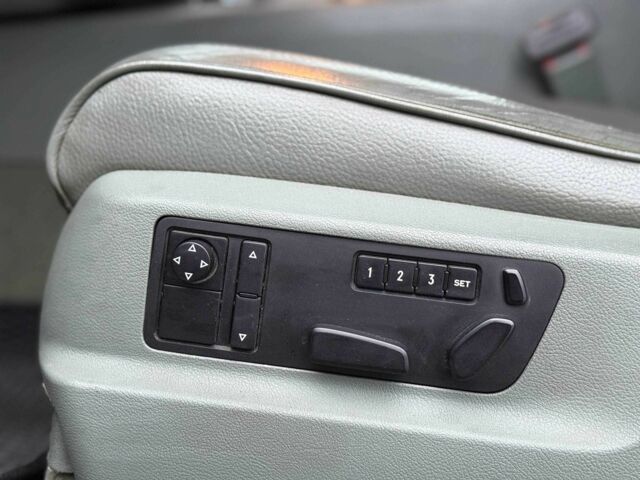 Зеленый Фольксваген Туарег, объемом двигателя 3.2 л и пробегом 282 тыс. км за 7799 $, фото 8 на Automoto.ua