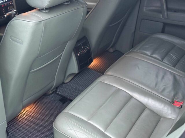 Зеленый Фольксваген Туарег, объемом двигателя 3.2 л и пробегом 282 тыс. км за 7799 $, фото 9 на Automoto.ua