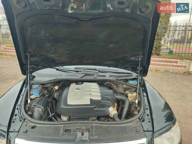 Зелений Фольксваген Туарег, об'ємом двигуна 2.46 л та пробігом 322 тис. км за 7200 $, фото 10 на Automoto.ua