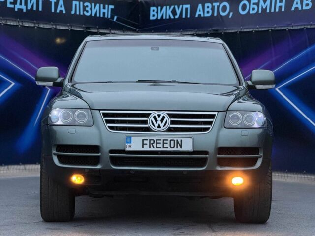 Зеленый Фольксваген Туарег, объемом двигателя 3.2 л и пробегом 282 тыс. км за 7799 $, фото 2 на Automoto.ua