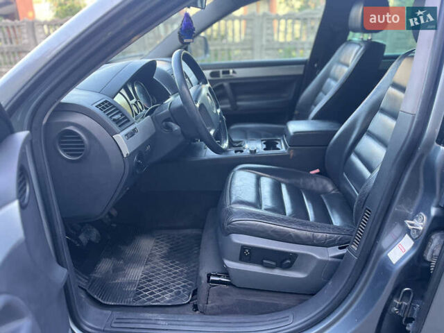 Зеленый Фольксваген Туарег, объемом двигателя 2.5 л и пробегом 303 тыс. км за 2999 $, фото 18 на Automoto.ua