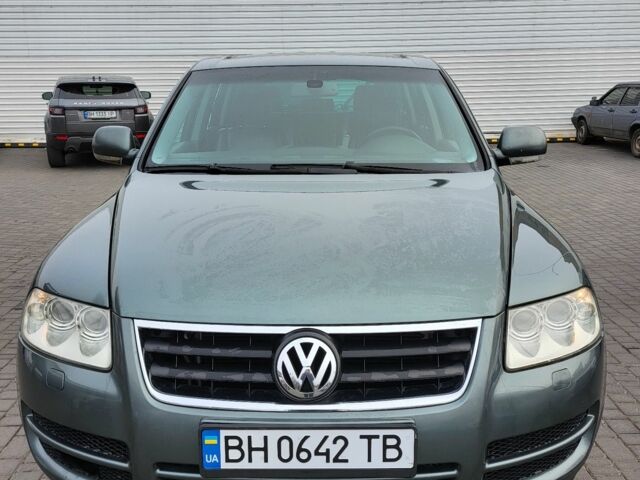 Зеленый Фольксваген Туарег, объемом двигателя 2.5 л и пробегом 350 тыс. км за 8600 $, фото 13 на Automoto.ua