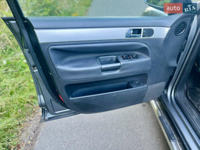 Зеленый Фольксваген Туарег, объемом двигателя 2.5 л и пробегом 303 тыс. км за 2999 $, фото 15 на Automoto.ua