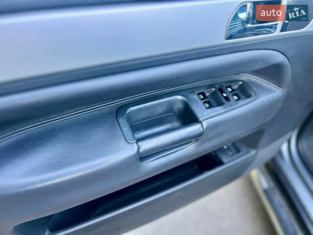 Зеленый Фольксваген Туарег, объемом двигателя 2.5 л и пробегом 303 тыс. км за 2999 $, фото 16 на Automoto.ua