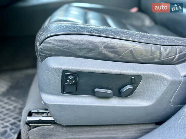 Зеленый Фольксваген Туарег, объемом двигателя 2.5 л и пробегом 303 тыс. км за 2999 $, фото 38 на Automoto.ua