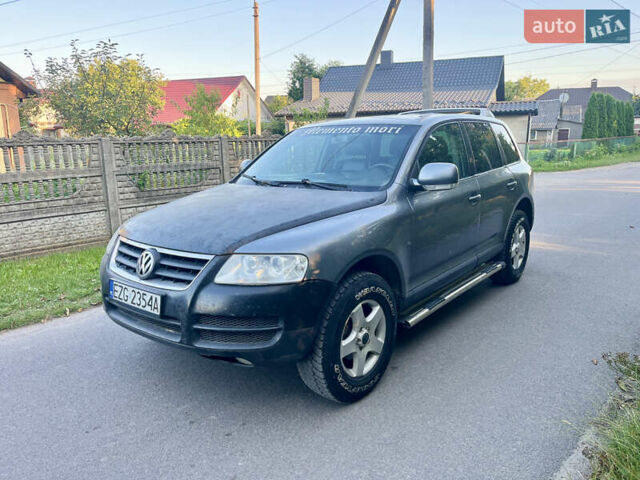 Зеленый Фольксваген Туарег, объемом двигателя 2.5 л и пробегом 303 тыс. км за 2999 $, фото 2 на Automoto.ua