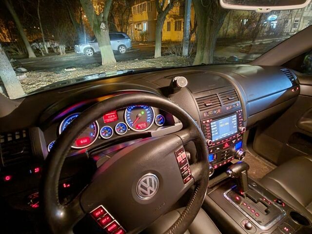 Зеленый Фольксваген Туарег, объемом двигателя 2.5 л и пробегом 350 тыс. км за 8600 $, фото 9 на Automoto.ua