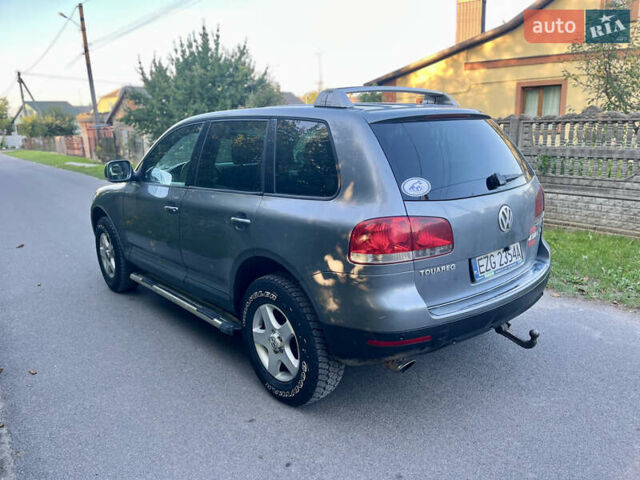 Зеленый Фольксваген Туарег, объемом двигателя 2.5 л и пробегом 303 тыс. км за 2999 $, фото 10 на Automoto.ua