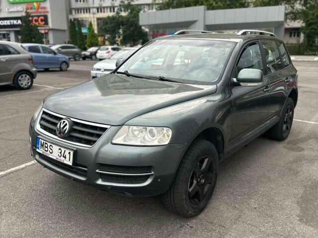 Зеленый Фольксваген Туарег, объемом двигателя 0 л и пробегом 325 тыс. км за 5000 $, фото 4 на Automoto.ua