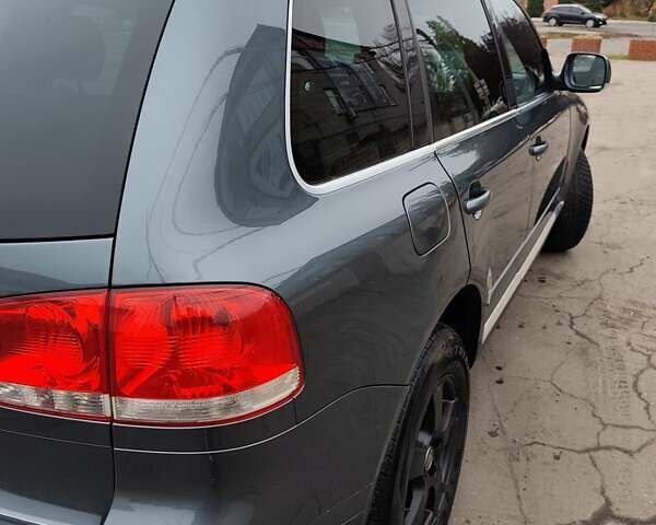 Зеленый Фольксваген Туарег, объемом двигателя 0 л и пробегом 352 тыс. км за 6900 $, фото 7 на Automoto.ua