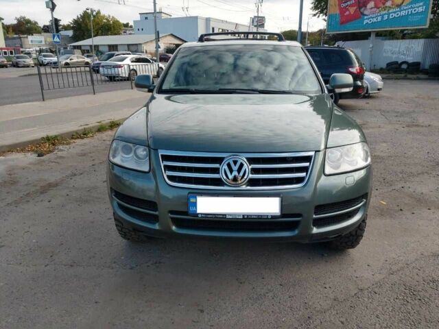 Зеленый Фольксваген Туарег, объемом двигателя 2.5 л и пробегом 316 тыс. км за 10900 $, фото 3 на Automoto.ua