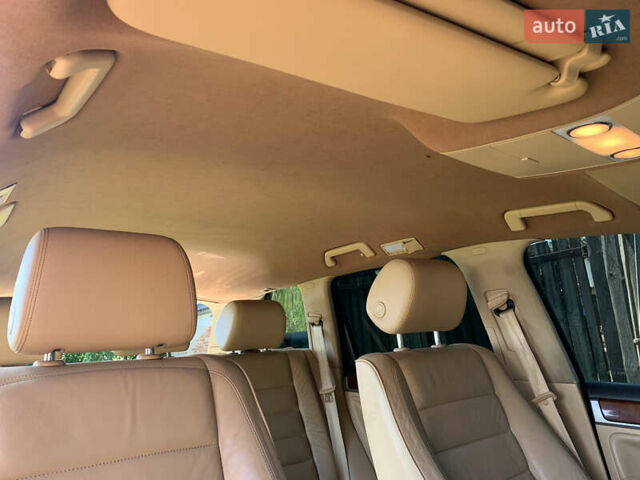 Зелений Фольксваген Туарег, об'ємом двигуна 3 л та пробігом 380 тис. км за 7200 $, фото 20 на Automoto.ua