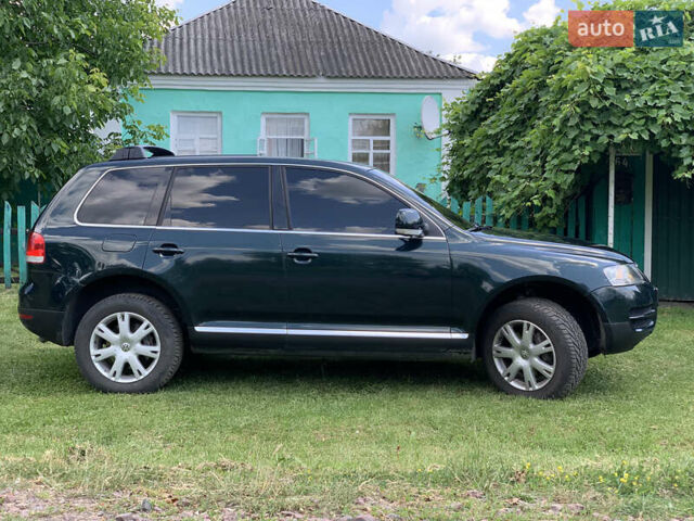 Зелений Фольксваген Туарег, об'ємом двигуна 3 л та пробігом 380 тис. км за 7200 $, фото 2 на Automoto.ua