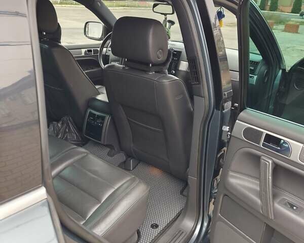 Зеленый Фольксваген Туарег, объемом двигателя 0 л и пробегом 352 тыс. км за 6900 $, фото 5 на Automoto.ua