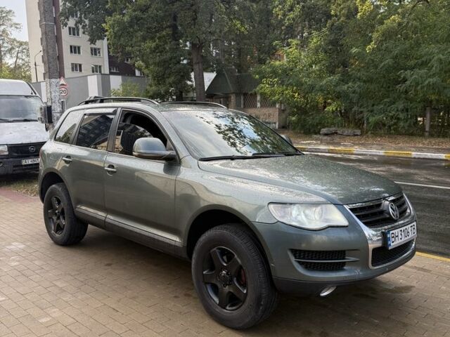 Зелений Фольксваген Туарег, об'ємом двигуна 2.5 л та пробігом 347 тис. км за 4800 $, фото 5 на Automoto.ua